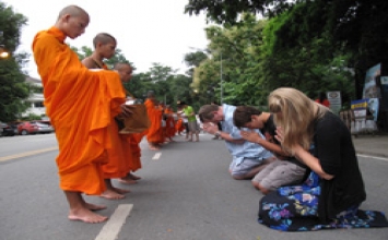 Ý nghĩa giáo dục qua pháp hành Tự tứ